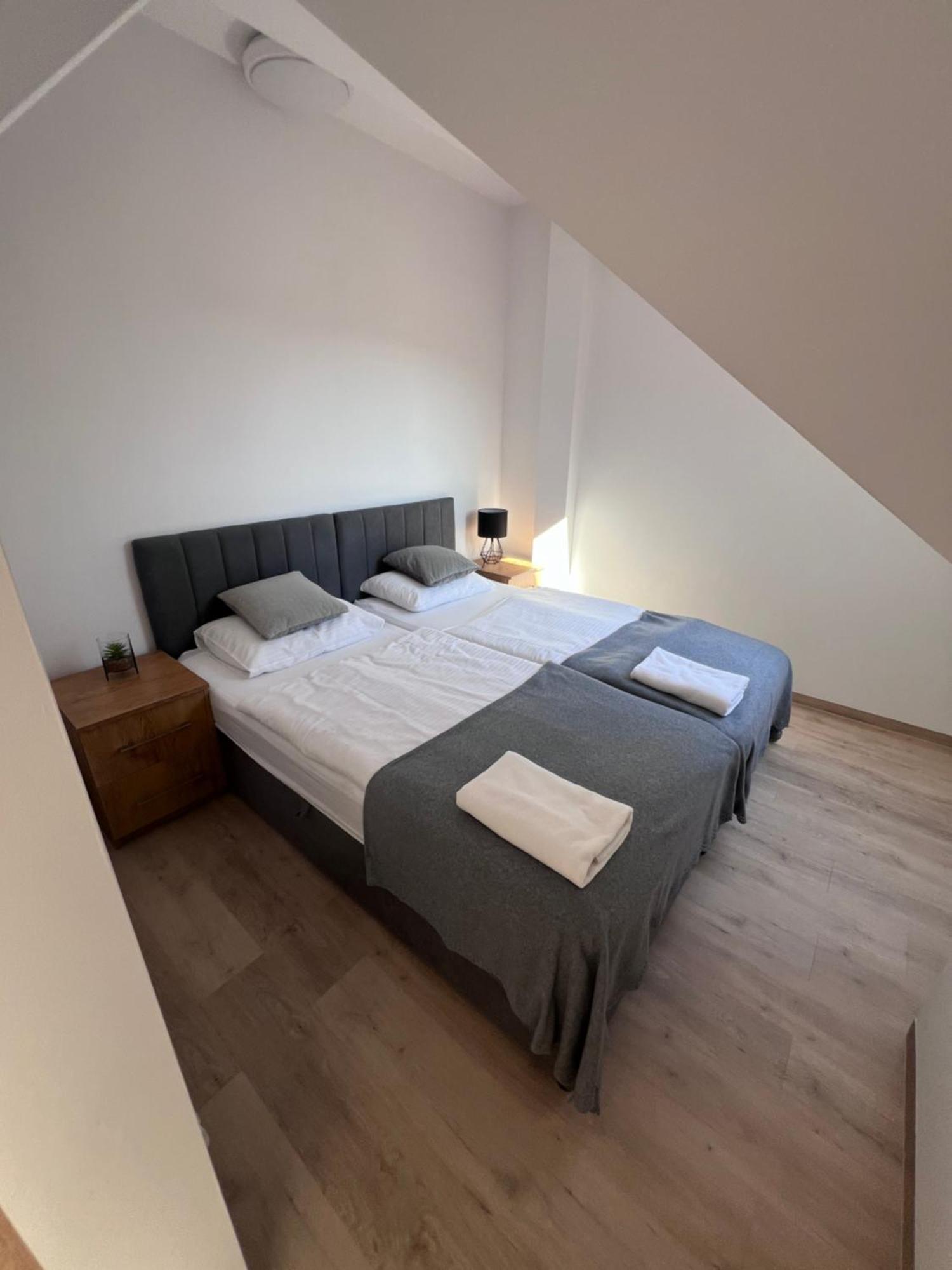 Apartamenty Divemed Jelenia Gora Exterior photo